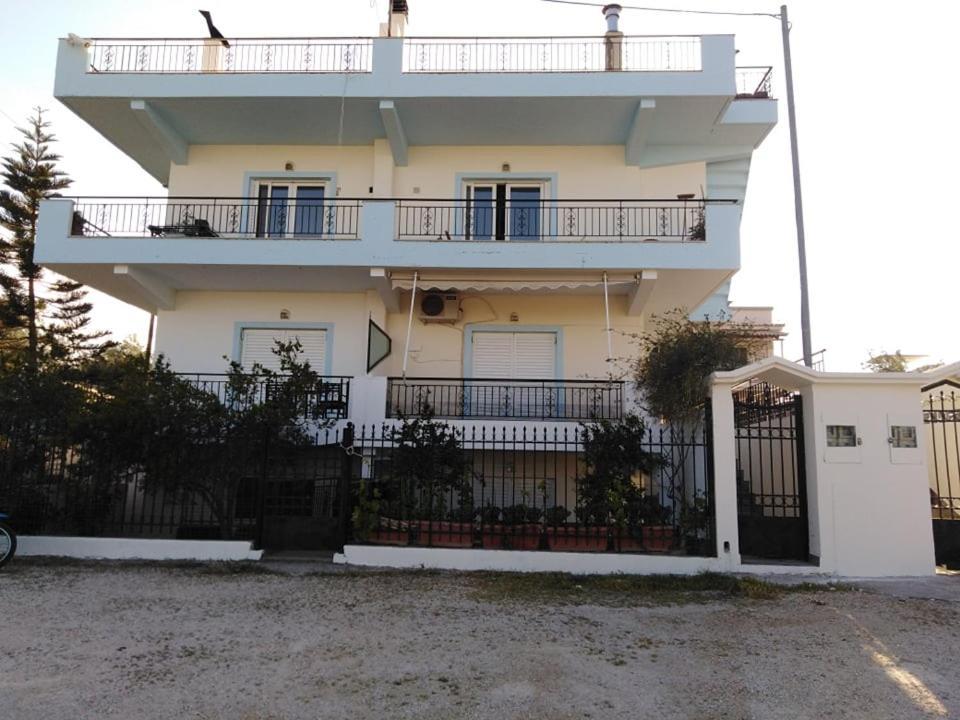 Alexadra'S House Κάτω Αλμυρή Apartment ภายนอก รูปภาพ